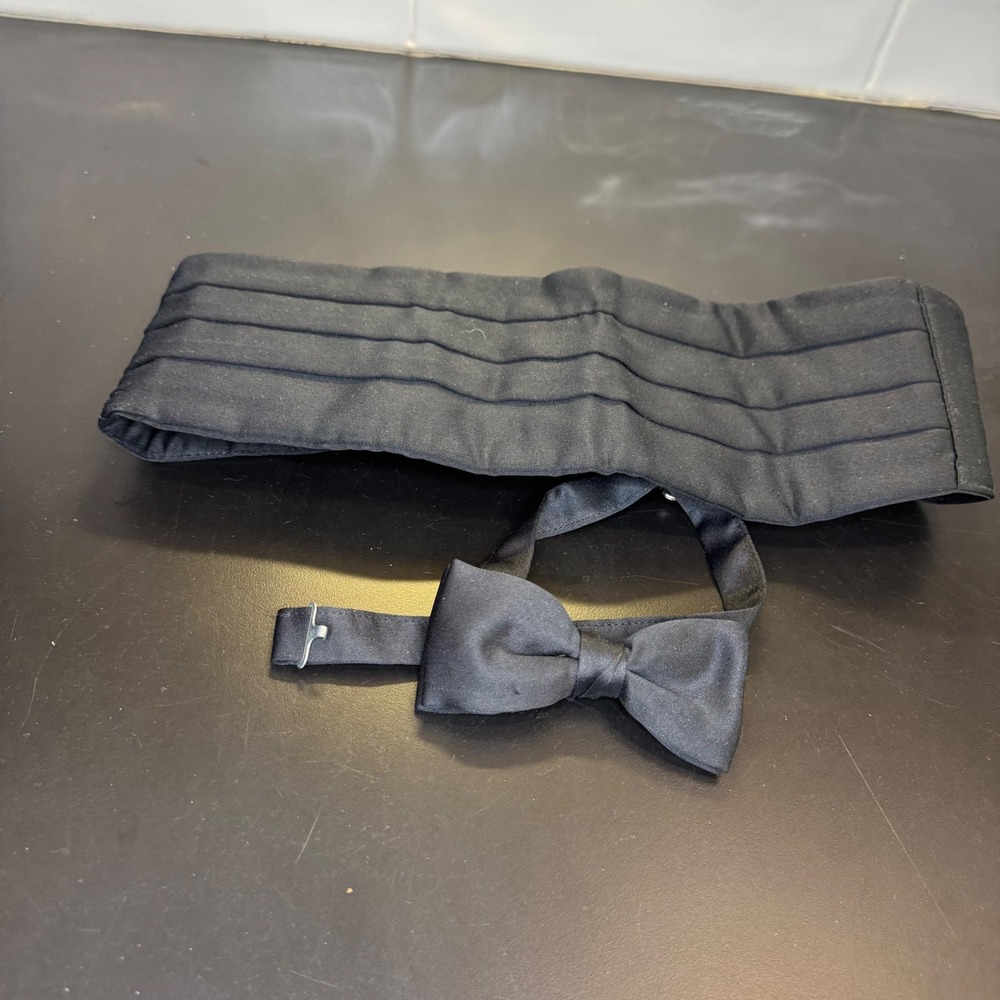 After Six Cummerbund Bow Tie Set Mens L/XL Black Pleated Formal Tuxedo Accessory